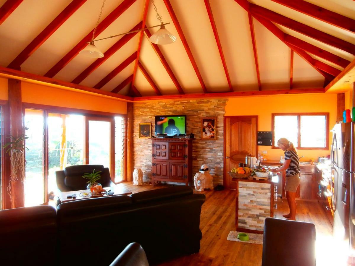 Korovesi Sunshine Villas Savusavu Kültér fotó